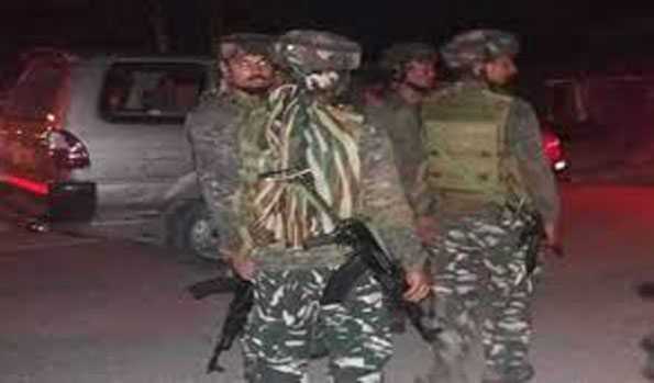 शोपियां में मुठभेड़, दो आतंकवादी मारे गए शोपियां में मुठभेड़, दो आतंकवादी मारे गए